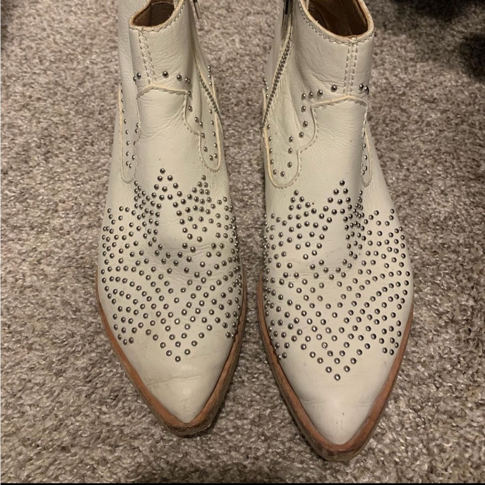 Dolce Vita booties